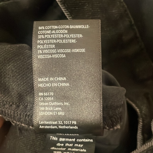 NWT BLACK DENIM FREE PEOPLE DISTRESSED JEAN SHORTS! - Picture 10 of 11